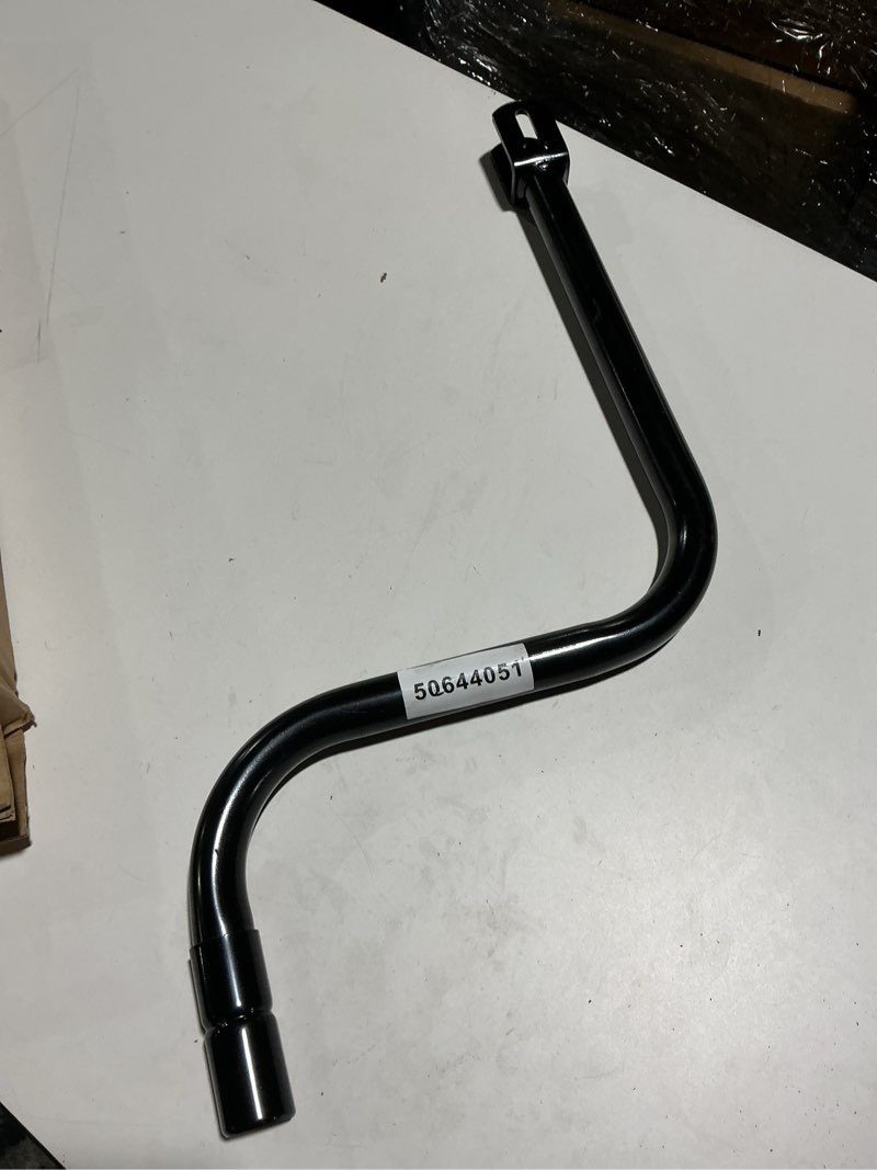 Condition photo showing Good Condition for 21 inch horizontal crank handle for trailer landing gear