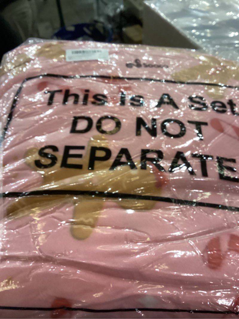 Condition photo showing New/Like New for 12 Pcs 50 x 60 Inch Christmas Gingerbread Man Throw Blankets Pink Gingerbread Fleece Throw Blankets Bulk Xmas Winter Holiday Soft Fleece Blanket Cozy for Home Bedding Couch Airplane Homeless Gift