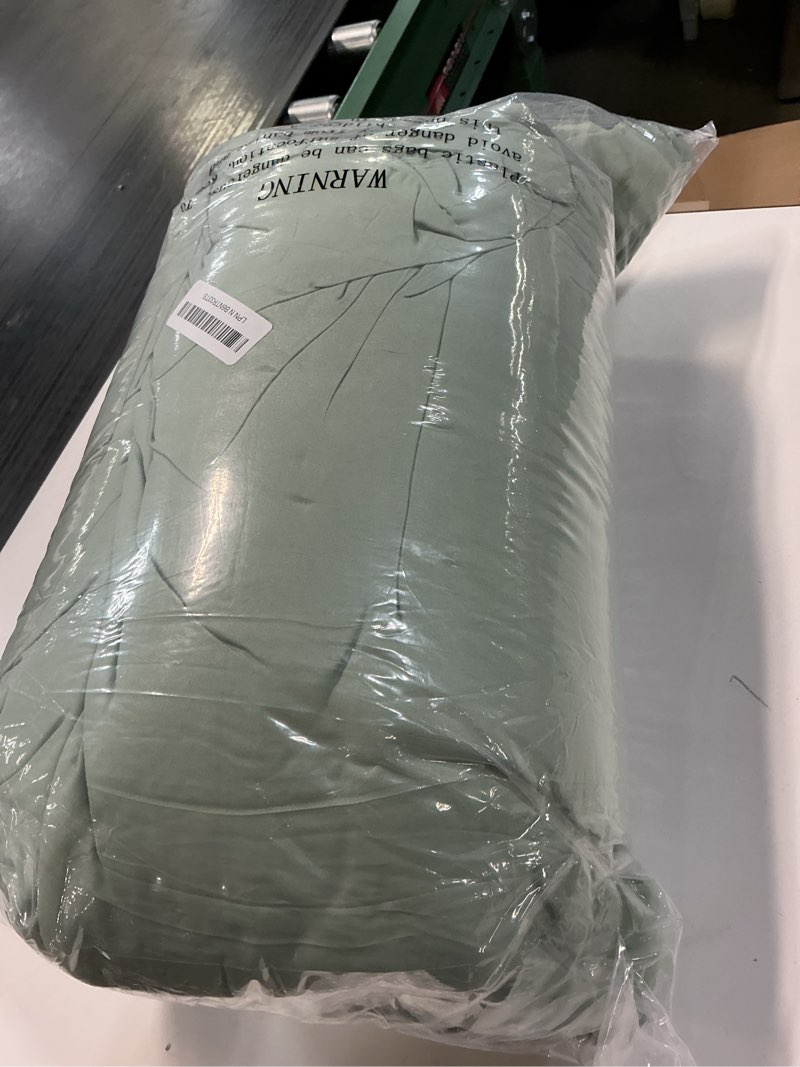 Condition photo showing Good Condition for rosgonia full size comforter sets for girls boys teens sage green, 3pcs(1 comforter & 2 pillowcases), soft kids comforter sets all season dorm bedding full comforter 79"x90" sage green