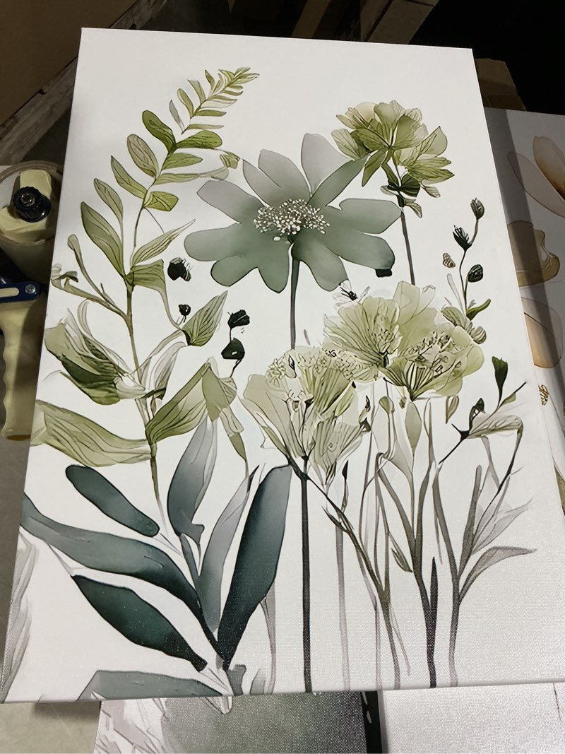 Condition photo showing Good Condition for teguytiy green flower wall... vas, 24x16, frapped canvas)