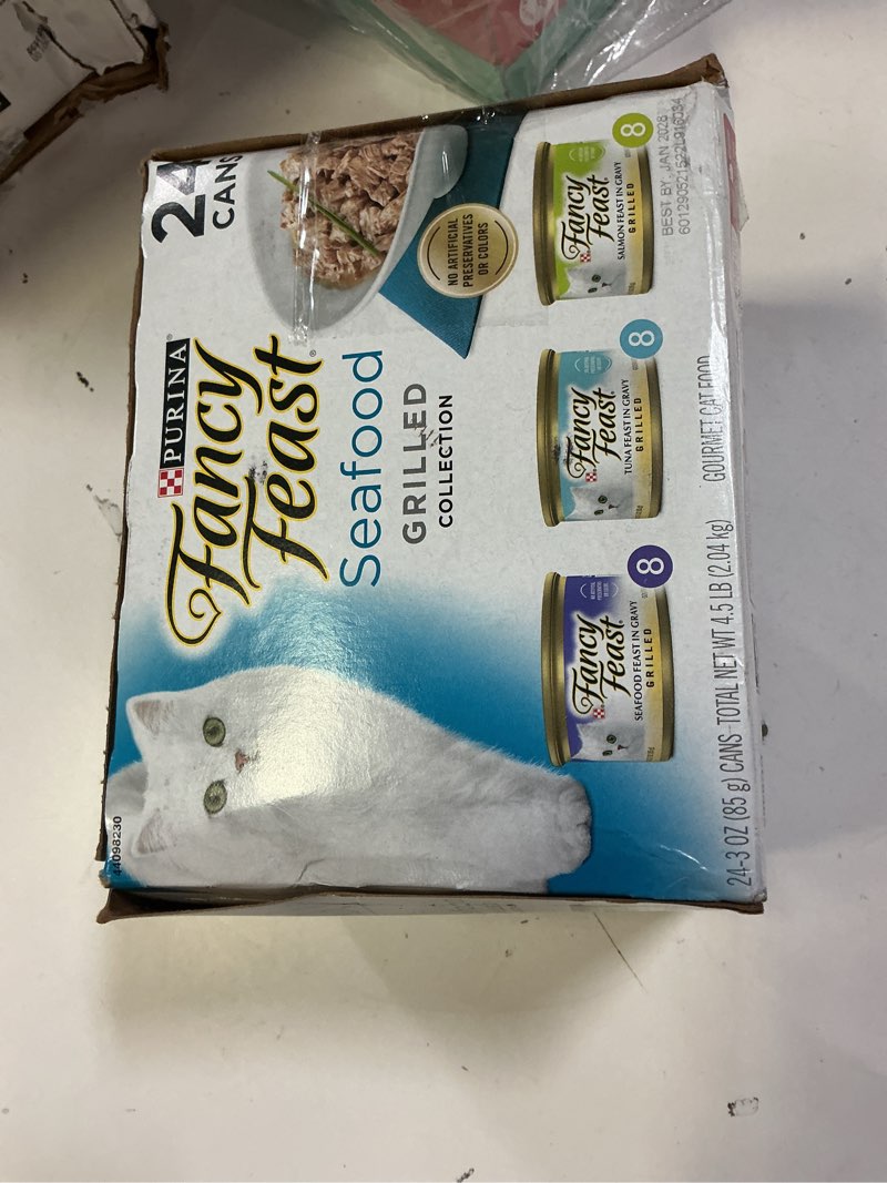 Condition photo showing New/Like New for (Best By Jan 2028) Purina Fancy Feast Grilled Wet Cat Food Seafood Collection in Wet Cat Food Variety Pack - (Pack of 24) 3 oz. Cans