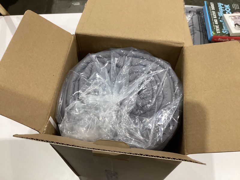 Condition photo showing New/Like New for Queen Size Quilt Set, Comforter Set Gray Lace Bedspread, Washable Soft Coverlet Reversible Lightweight Bedding Sets with 2 Pillow Shams, (90"x90", 3 Pieces) Gray4 Queen