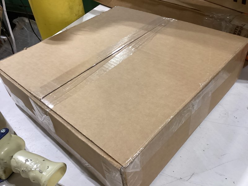 Condition photo showing New/Like New for white cake drums round 16 inch cake boards with 1/2-inch thick smooth edges for multi tiered birthda