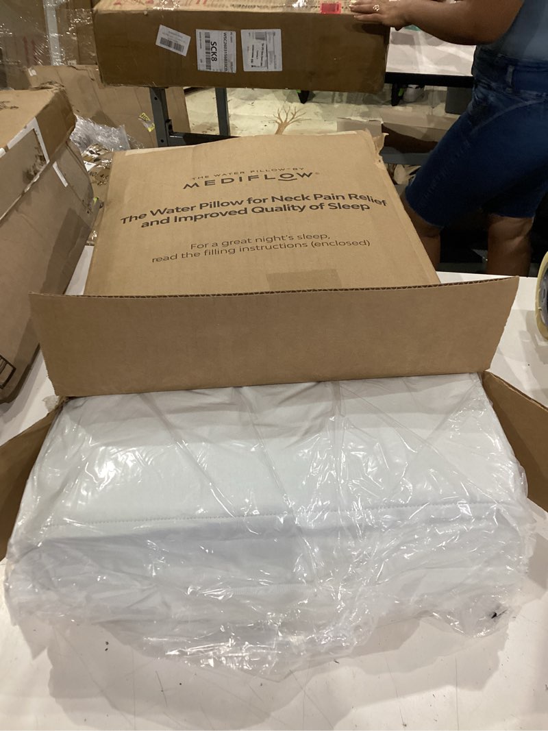 Condition photo showing New/Like New for mediflow fiber water pillow - adjustable pillow for neck pain relief  pillow for side  back  and stomach sleepers  the original inventor of the water pillow  clinically proven bed pillow (single pack)