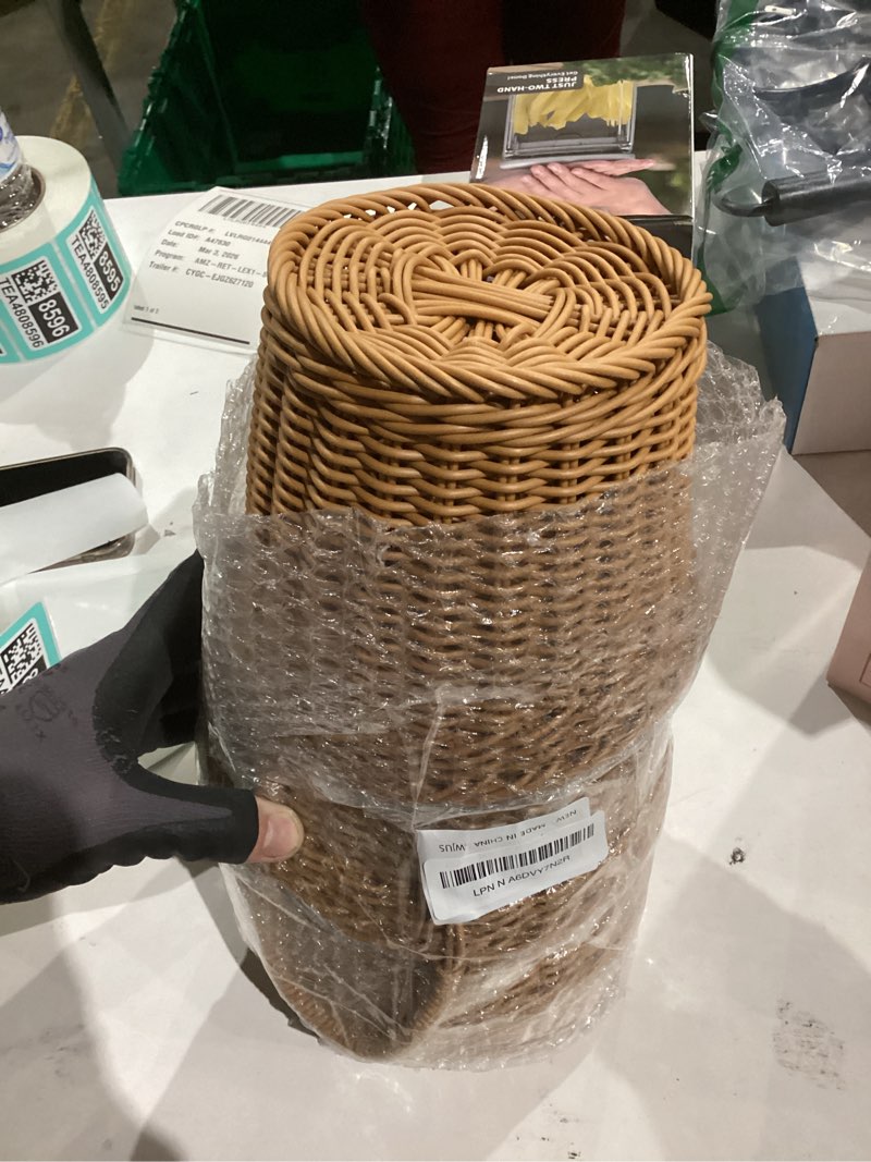 Condition photo showing New/Like New for 5 Pack 6.7 x 6 inch Woven Hanging Fruit Basket, Wall Hanging Wicker Baskets, Wall Fruit Wicker Basket for Kitchen, Planter, Vegetable & Fruit, Boho Home Decor