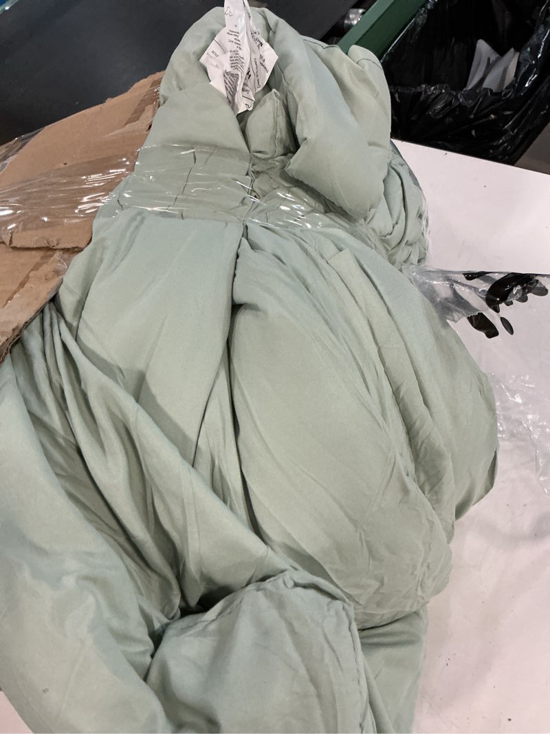 Condition photo showing As Is for himeet king comforter set 7 pieces bed in a bag sage green luxury soft king size bed set pintuck pinch pleat bedding sets with comforter, flat sheet, fitted sheet and pillowcases & shams sage green king