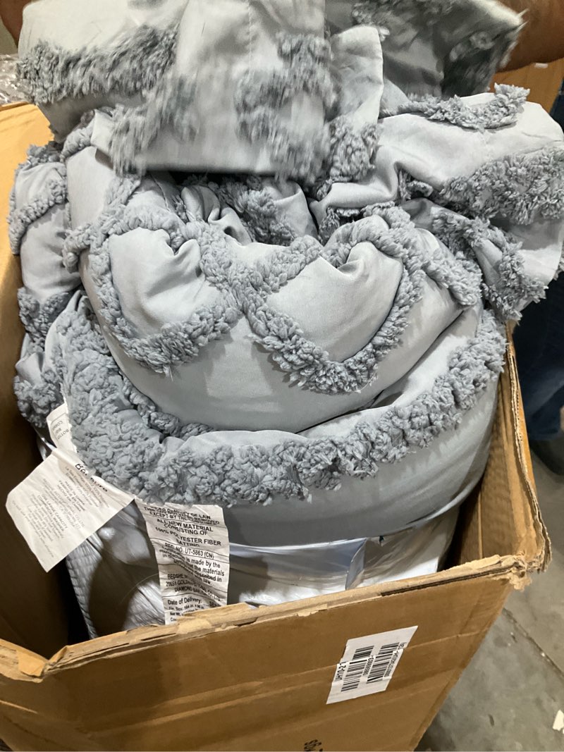 comforter with pillow cases