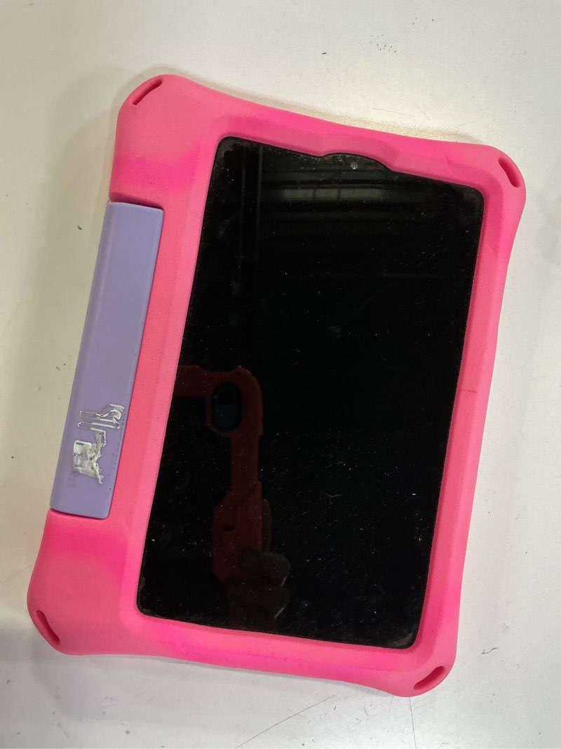 Condition photo showing Good Condition for onn 8" tablet bundle, pink (2024 model)