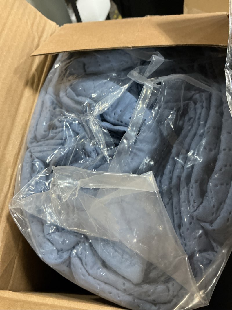 Condition photo showing New/Like New for Love's cabin King Size Quilt Set Blue Bedspreads - Soft Bed Summer Lightweight Bedspread Comforter - Modern Style Coin Pattern Coverlet for All Season - 3 Pieces (1 Quilt, 2 Pillow Shams) King (106"x96") Coin Pattern Bluish Grey