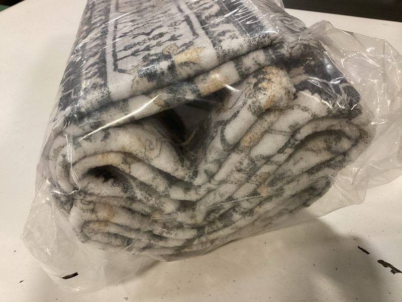 Condition photo showing Good Condition for Madane Runner Rug 2x8, Washable Hallway Runner Rugs, Non-Slip Low-Pile Soft Kitchen Rug Runner Laundry Room Rug, Vintage Throw Entry Foyer Mat for Entrance Living Room (Black, 2 x 8) Black 2' x 8' (Runner)