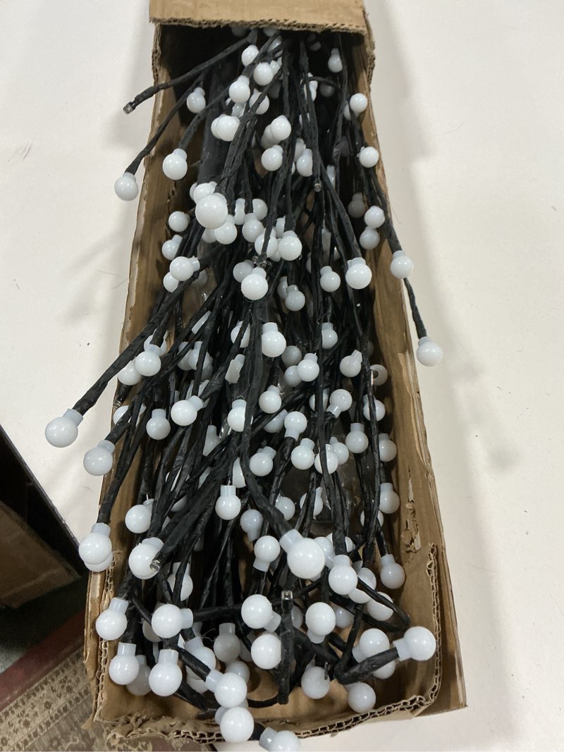 Condition photo showing Good Condition for LED Tree Ball Light 6FT 208L Warm White Artificial Light Christmas Tree Light Decoration for for Bedroom Indoor Outdoor Home Festival Party Wedding Christmas Ball Warm White | 6ft 6 FT