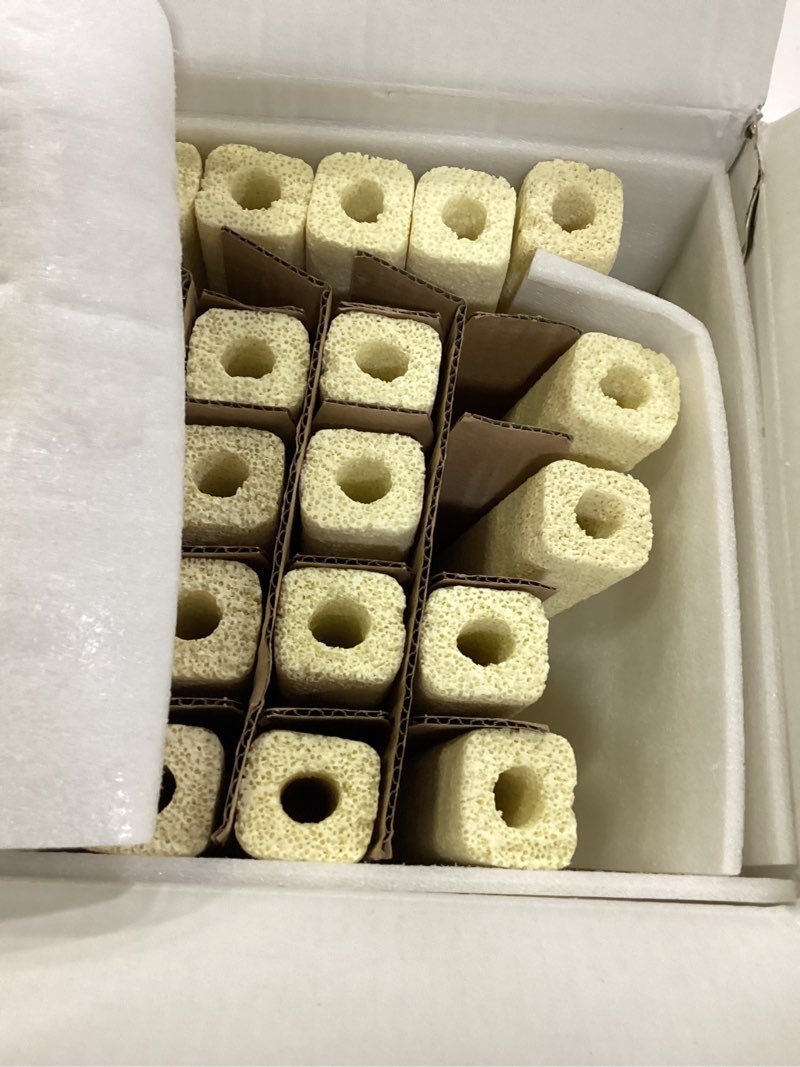 Condition photo showing Good Condition for hygger 6.2-inch long aquarium bio media ceramic filter media blocks for sump tank pond freshwater fish tank filter media (7.9 lbs,40-pack) 40-pack, 7.9 lbs