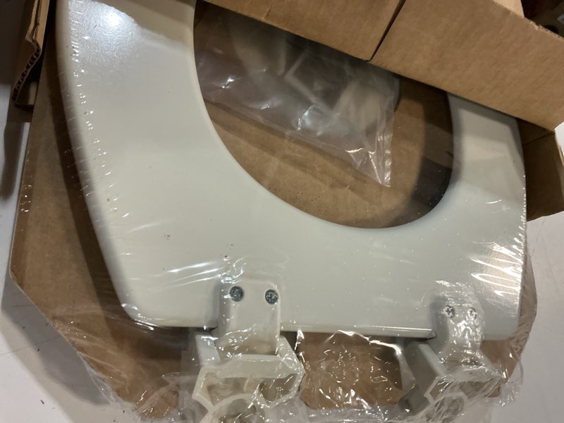 Condition photo showing Good Condition for bemis 500ec durable wood toilet seat with easy clean hinges, made in usa, round, biscuit biscuit round