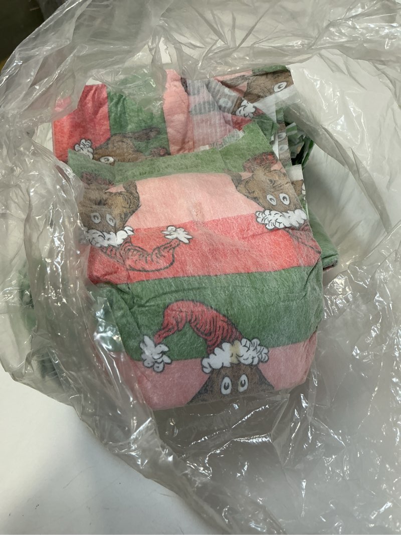 Little Vee Baby Diapers, Size 1 (104 Count)-(8-17 lbs)– Ultra-Soft Infant Disposable Diapers with Shea Butter Essence, Wetness Indicator, and Up to 12 Hours of Leak Guard (size N )Protection Small