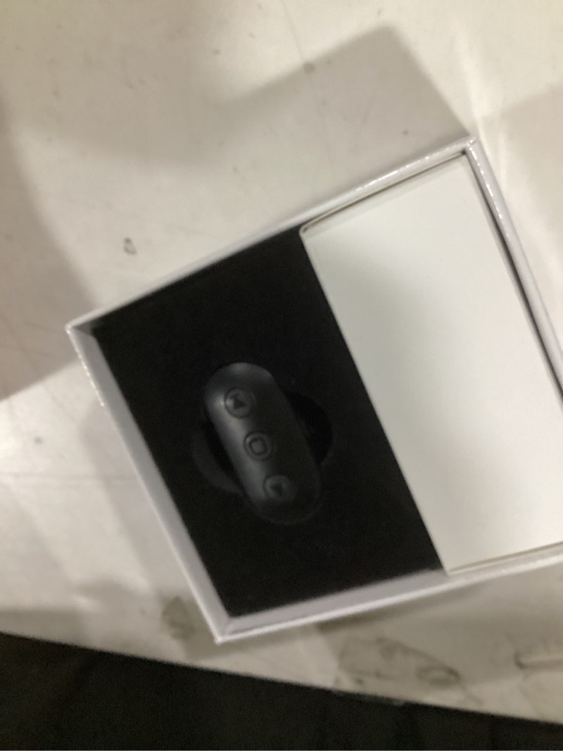 Condition photo showing As Is for Scrolling Ring Remote for TikTok YouTube IG Shorts Video Landscape Portrait, Fingertip Wireless Scroller Page Turner Clicker for Kindle APP Compatible with iPhone iPad Android Phone Tablet Black