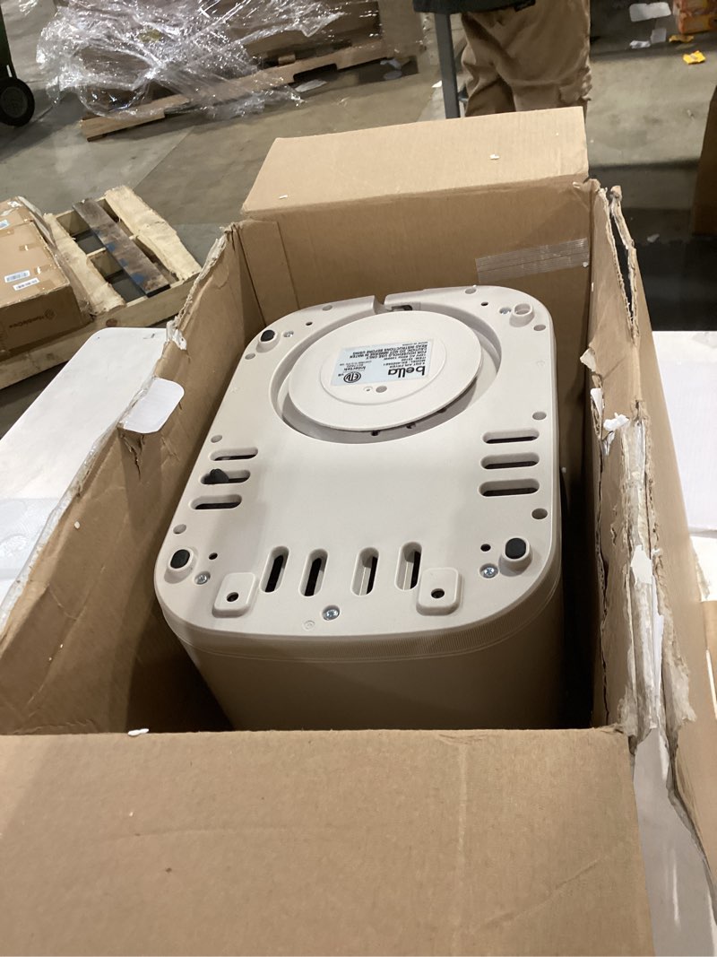 Condition photo showing Good Condition for bella 4qt slim air fryer, fits-anywhere™ kitchenware, evergood™ ceramic nonstick coating, adjustable temperature, 6 preset cooking options, 60 min auto shutoff w audible tone, 3.3lb capacity, oatmilk 4 qt oatmilk