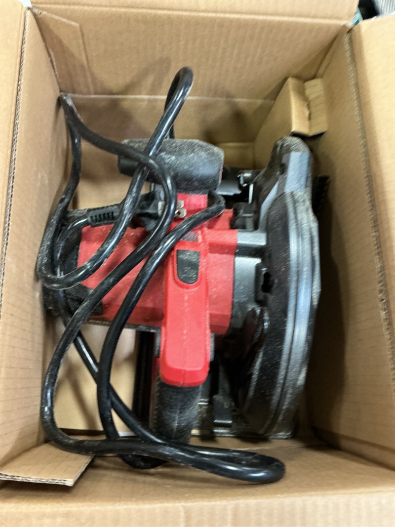 Condition photo showing Good Condition for SKIL 5280-01 15 Amp Corded Electric 7-1/4   Circular Saw