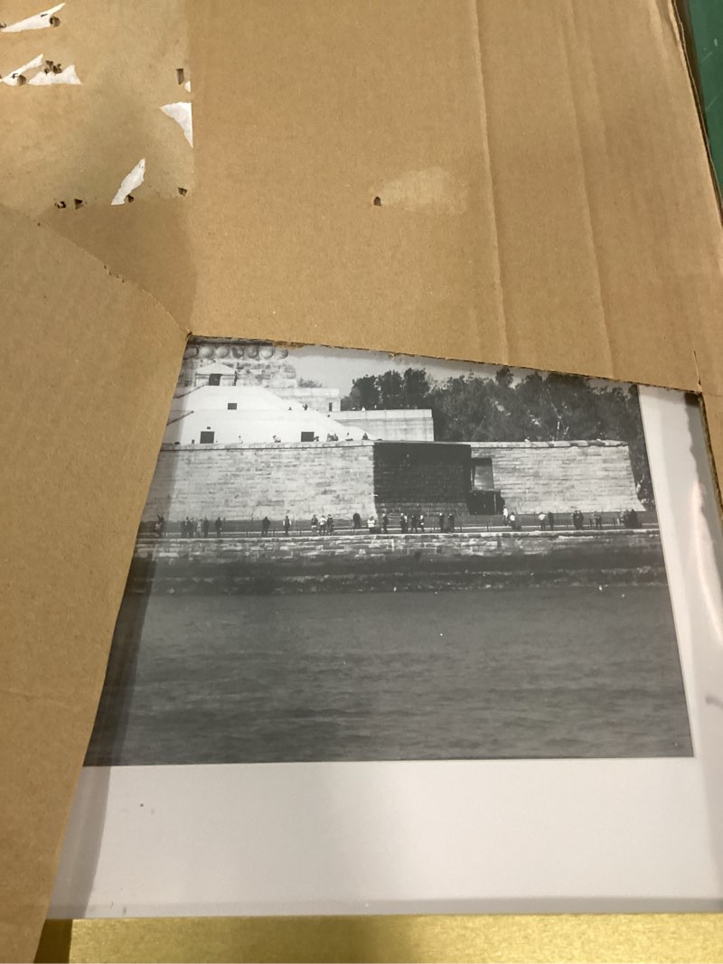 Condition photo showing Good Condition for ENJOYBASICS 18x24 Picture Frame, Display Poster 16x20 with Mat or 18 x 24 Without Mat, Wall Gallery Photo Frames, Gold, 2 Pack Gold 18x24