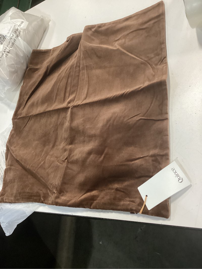 Condition photo showing New/Like New for plush velvet pillow cover, brown 20”