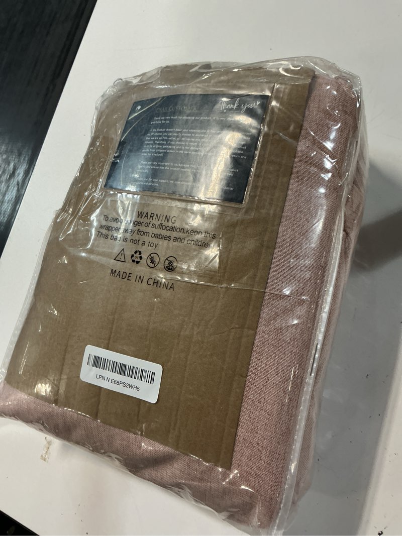 Condition photo showing Good Condition for bedsure spring throw blankets for couch - textured knit woven chenille blanket - super soft, warm decorative boho throw with tassels for bed, sofa and living room, light pink, 50x60 inches 01-pink throw (50" x 60")
