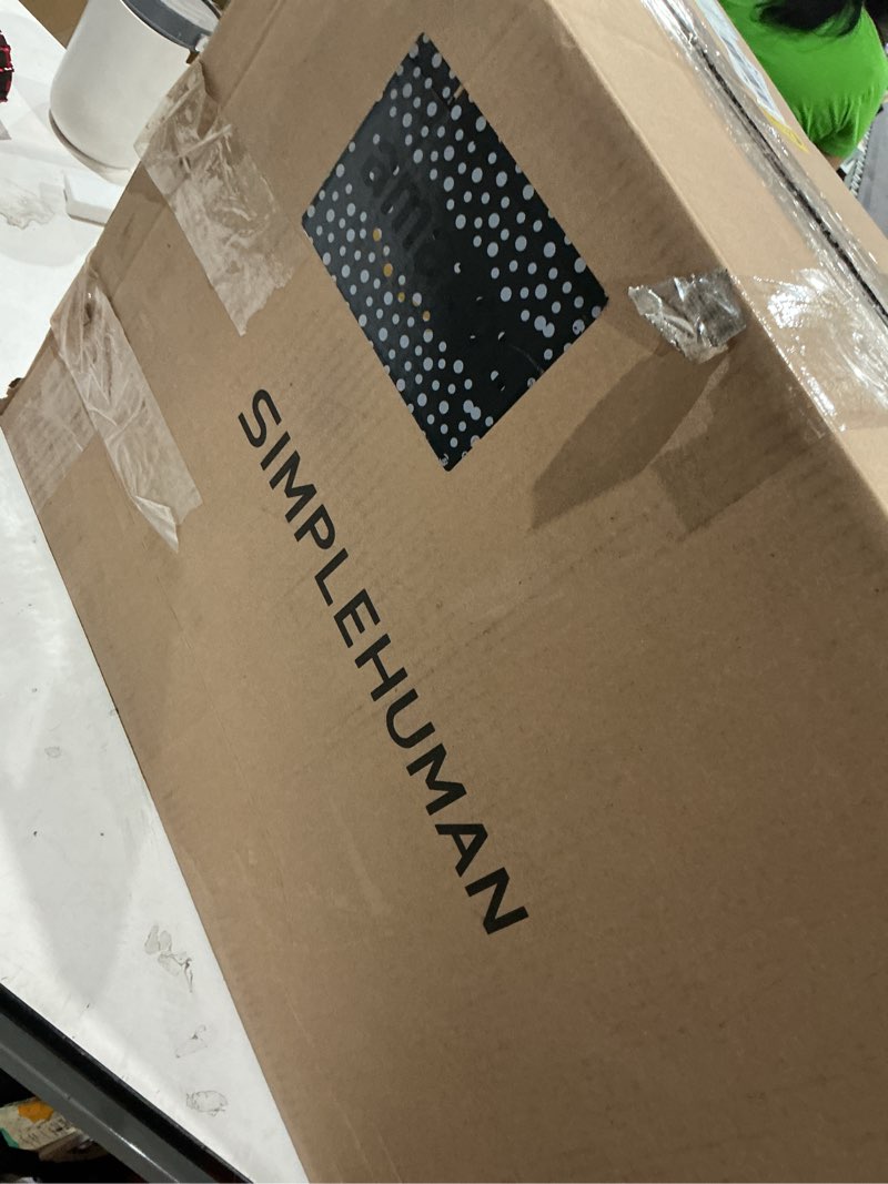 Condition photo showing Good Condition for simplehuman 40 liter slim kitchen trash can, black plastic