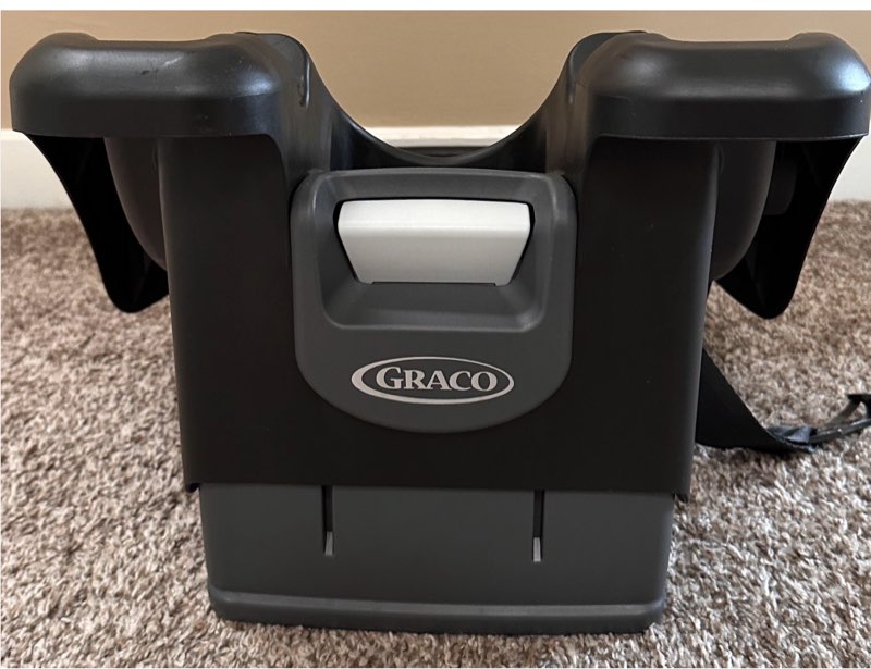 graco snugride infant car seat with base + snugrider