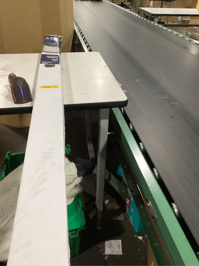 Condition photo showing Good Condition for Project Source 1-in Slat Width 71-in x 64-in Cordless White Vinyl Light filtering Mini-blinds