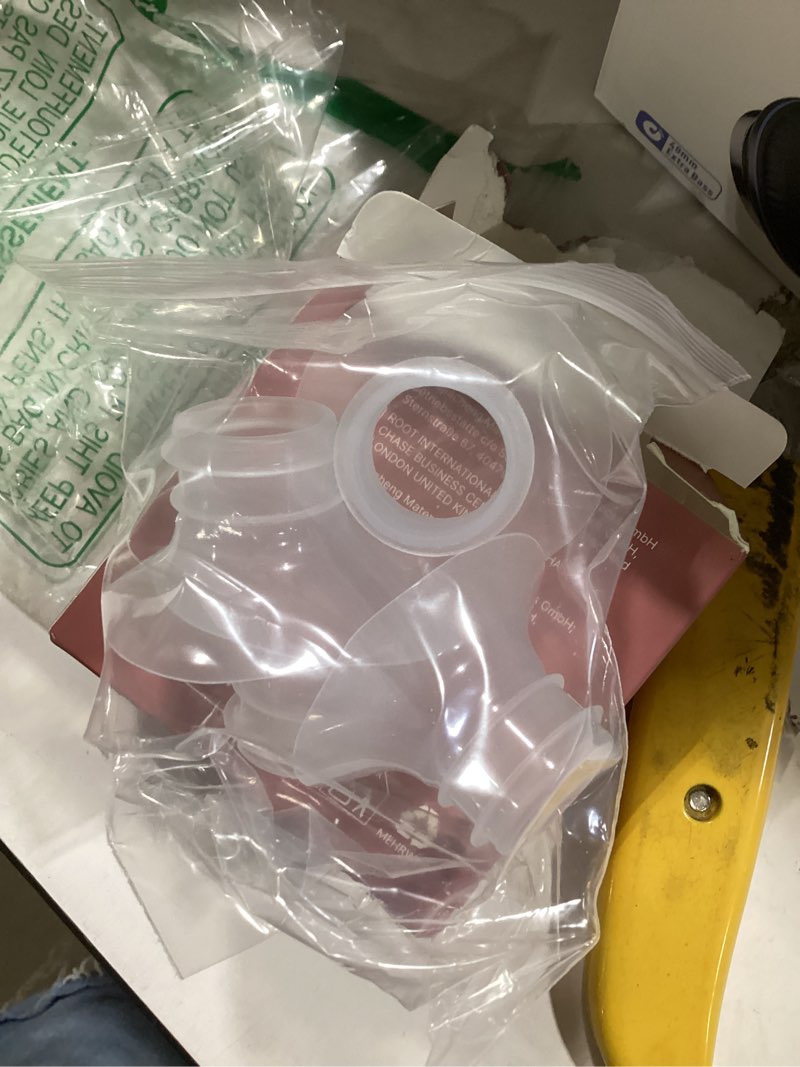 Condition photo showing New/Like New for momcozy m5| m6| m9 original replacement accessories, food-grade silicone & bpa free, original breastfeeding parts, inserts 19mm, 4 pack m5/m6/m9-19mm