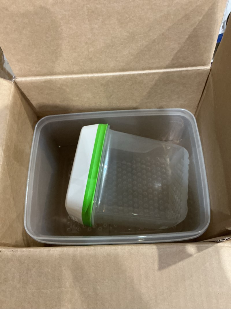 Condition photo showing Good Condition for rubbermaid freshworks produce saver, medium and large storage containers, 6 piece set 3-pack assorted sizes