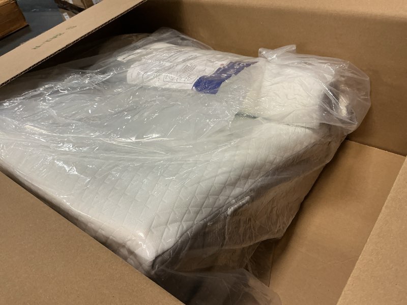 Condition photo showing Good Condition for 3PCS Wedge Pillow Set for After Surgery, Adjustable 9&12 Inch Bed Wedge Pillow for Sleeping, Incline Pillow Wedge for Headboard, Post Surgery, Acid Reflux, Neck&Back Support, White/Grey White/Grey Adjustable 9&12 Inch + 1 Head Pillow