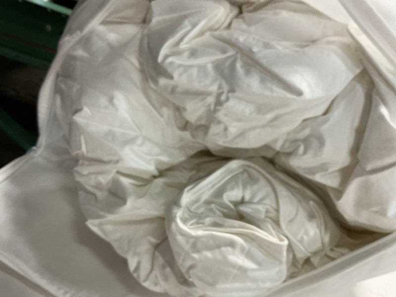Condition photo showing Good Condition for all-season premium down alternative comforter, full/queen, white