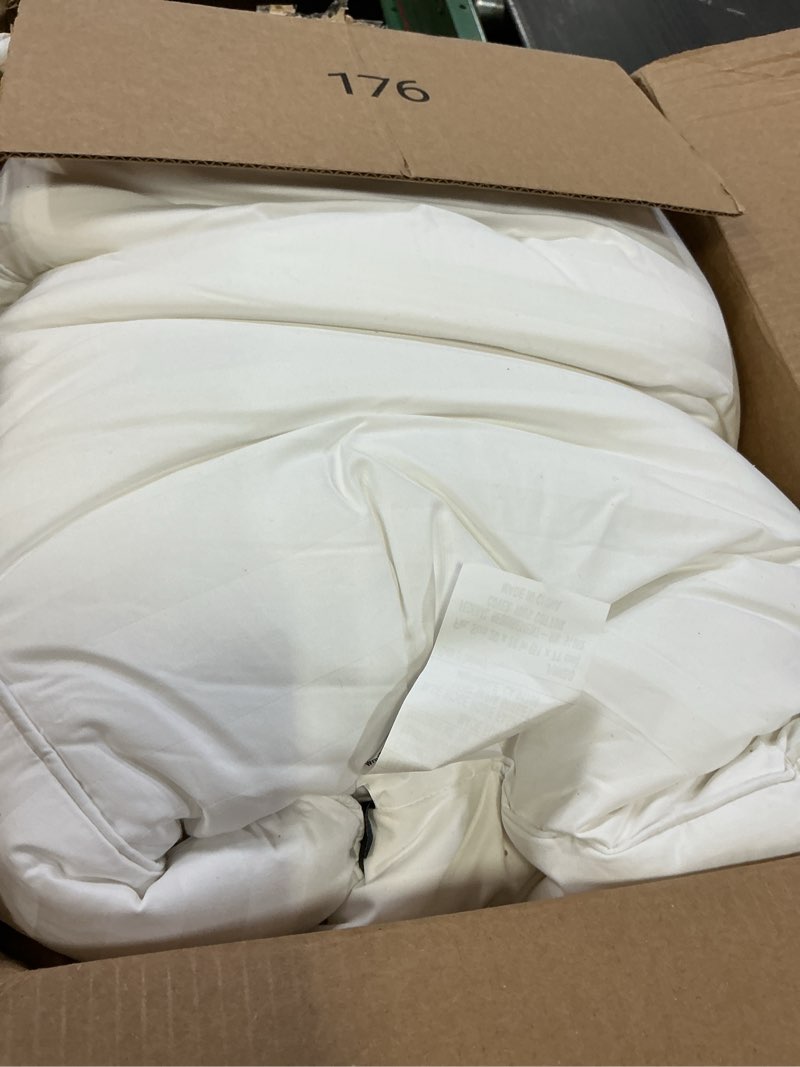 Condition photo showing As Is for Beautyrest Luxury Goose Feathers Soft Pillows, 500 Thread Count Cover 20”x28”, Queen (Pack of 2), Supportive Fluffy Hotel Collection Bed Pillows for Side and Back Sleepers