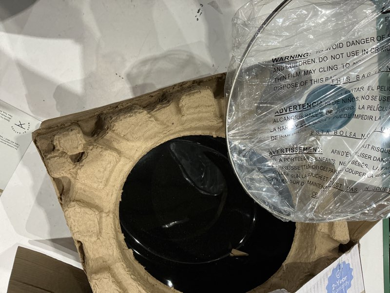 Condition photo showing Good Condition for bella 6.0 qt manual slow cooker, ceramic nonstick coating, 3 temperature settings, dishwasher safe stoneware pot and tempered glass lid, cool touch handles & tangle free cord wrap, surf