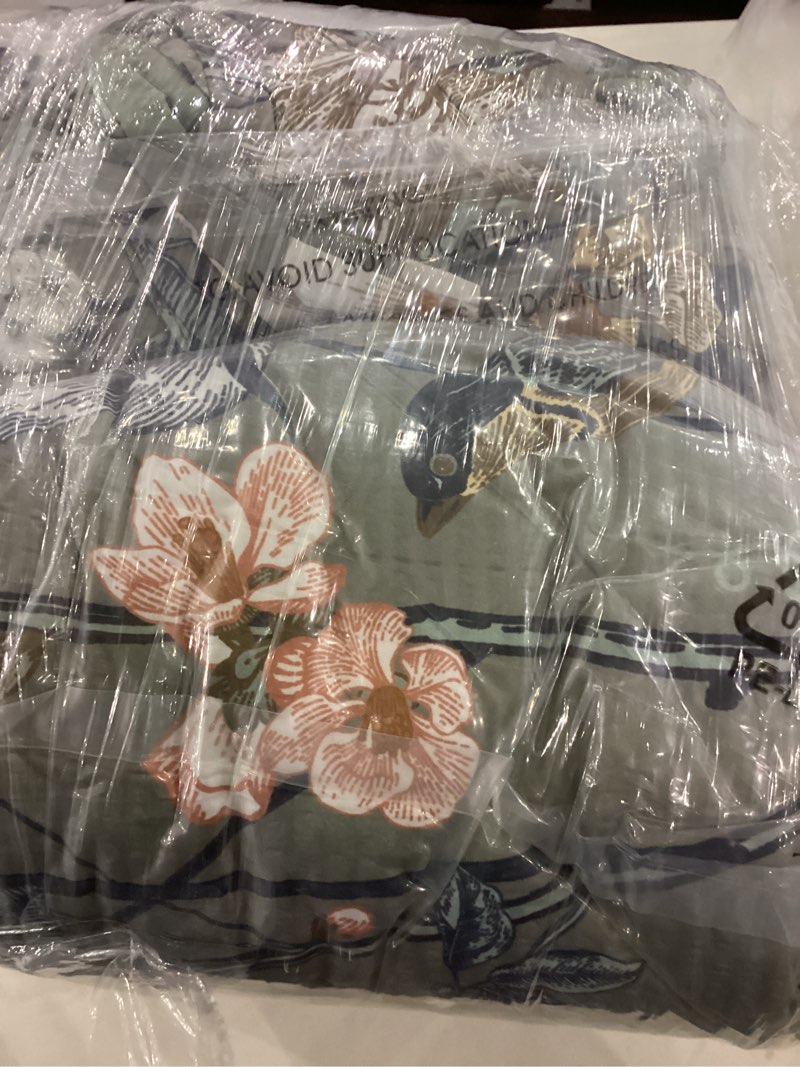 Home Chelsea reversible Comforter set 
