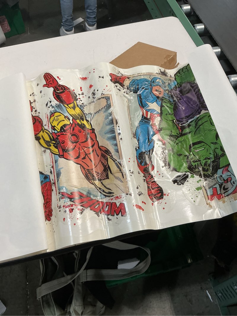 Condition photo showing New/Like New for marvel superhero burst giant peel and stick wall decals by roommates, rmk2773tb