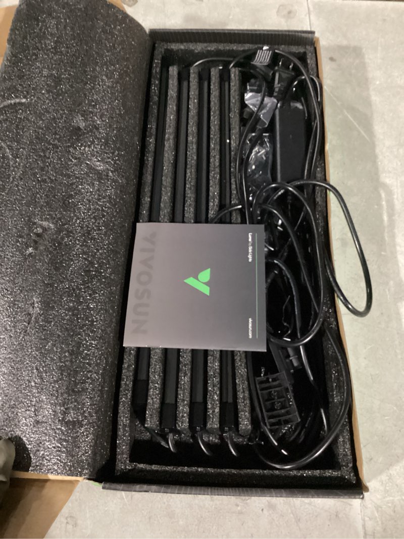 Condition photo showing Good Condition for vivosun lumaray led grow light bars 16”(4-bar), full spectrum side lighting with 60% red light up to 25% yields for grow tents, greenhouses, magnet reliability upgraded, sgs compatible 4 pack
