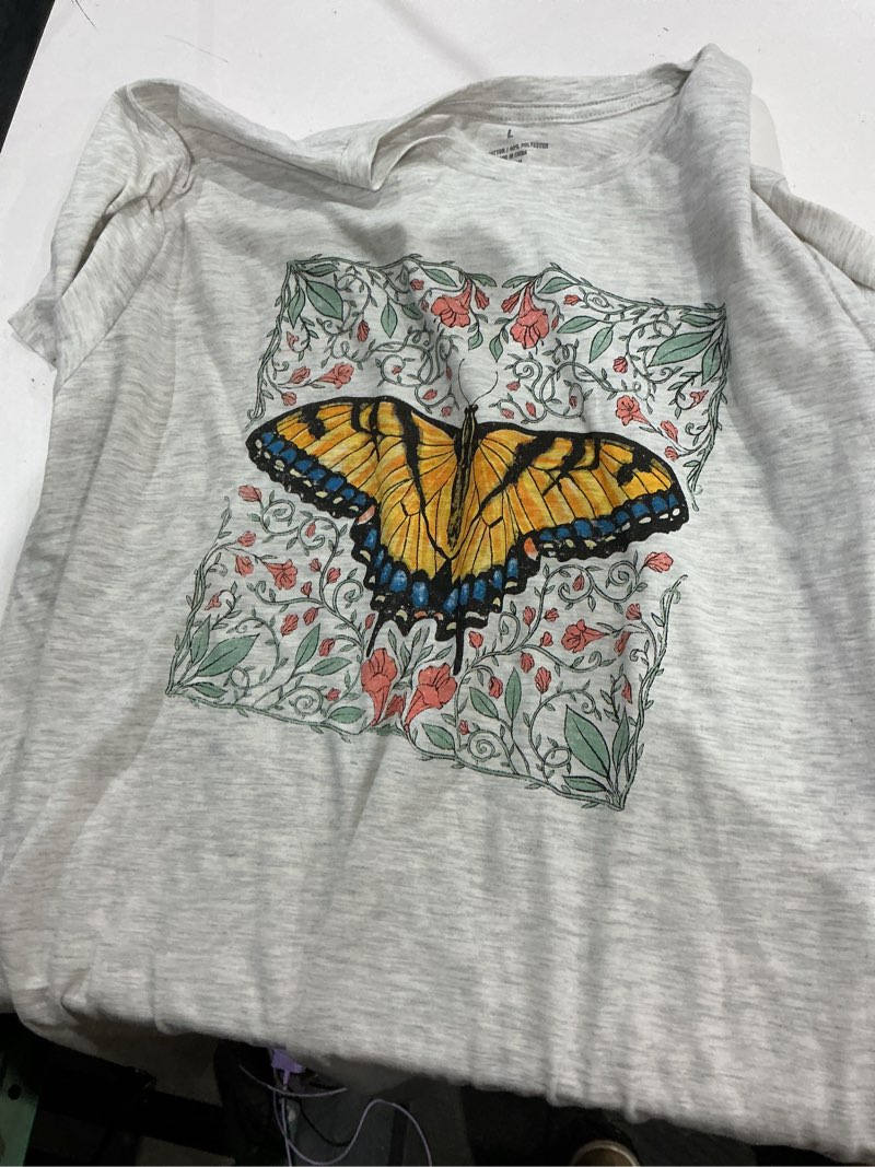 Condition photo showing New/Like New for adult unisex off-white light weight twill short sleeve solid t-shirt ( l )