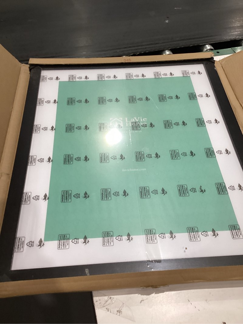 Condition photo showing Good Condition for https://www.amazon.com/wallsthatspeak-picture-puzzles-posters-artwork/dp/b08ym6dq5n?th=1