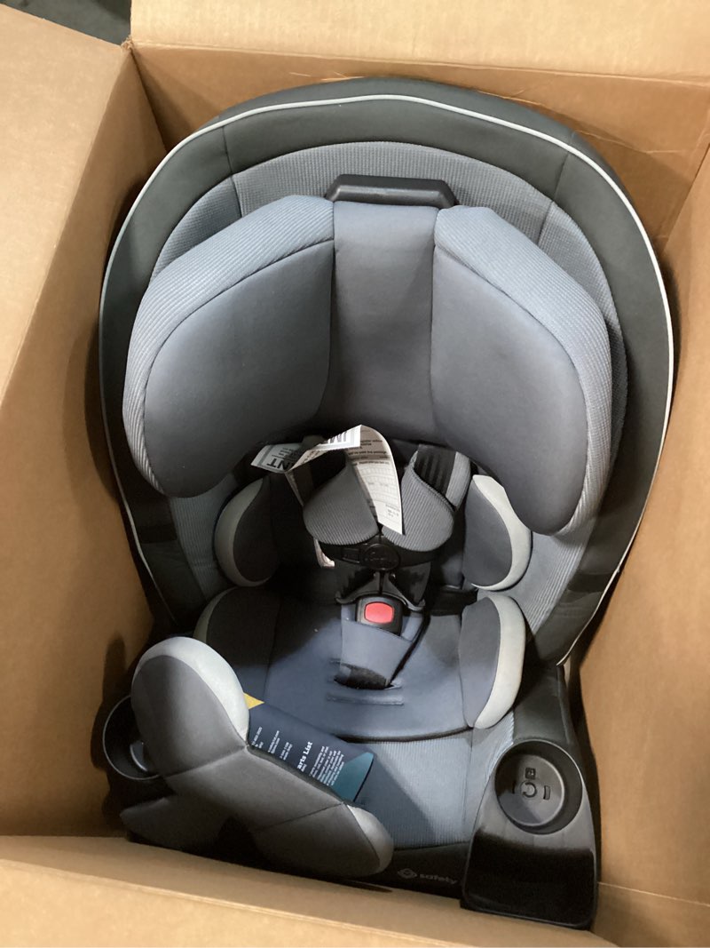 Condition photo showing Good Condition for safety 1?? grow and go sprint all-in-one convertible car seat, night shift ii