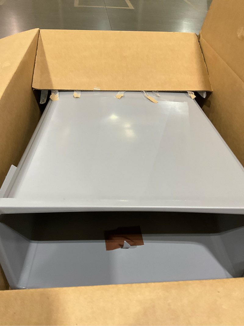 Condition photo showing As Is for No lid Winco PTC-23SG Slender Trash Can, 23-Gallon, Gray,Medium Can Gray