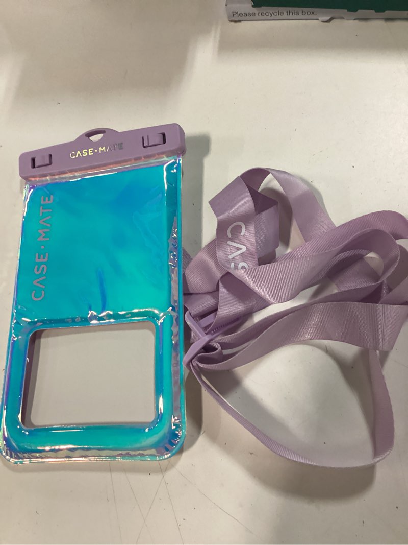 Condition photo showing Good Condition for case-mate waterproof floating pouch - soapbubble