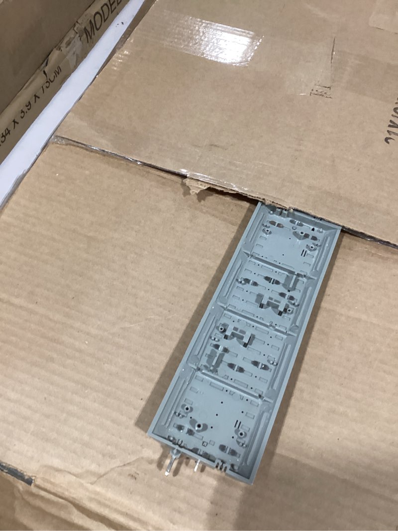Condition photo showing Good Condition for Lionel FasTrack 30” Straight Track, Electric O Gauge , Grey, 14 years old and up 30 Inch Track