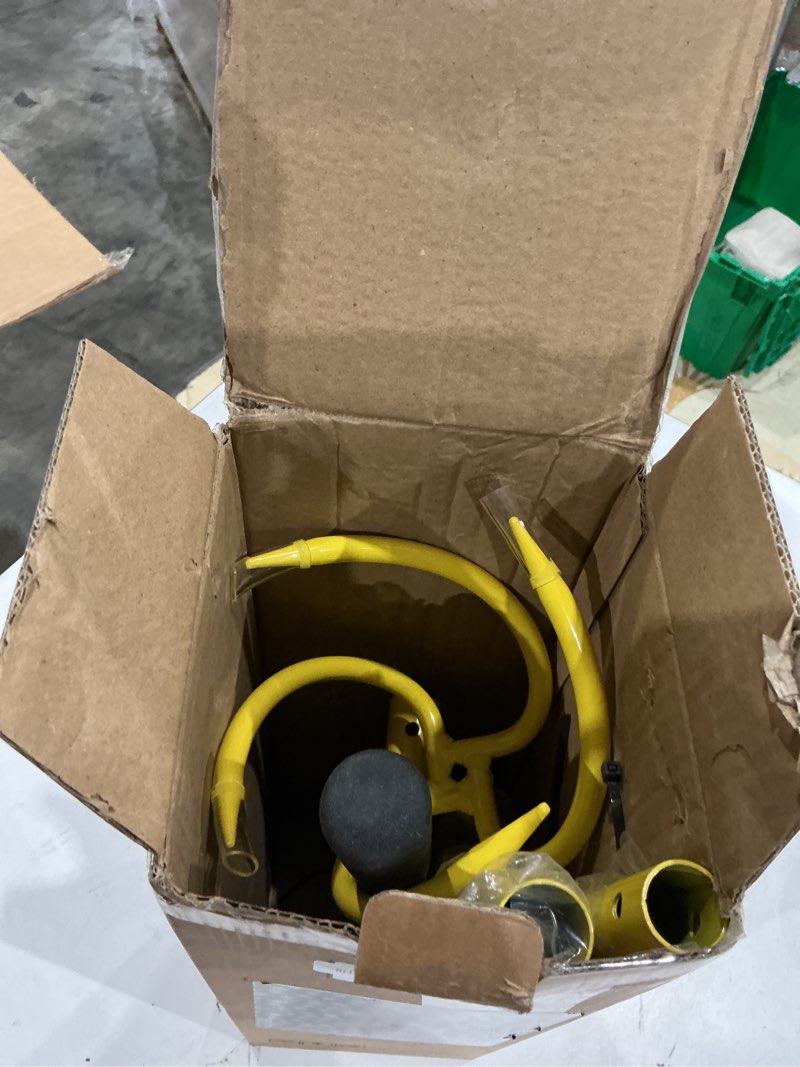 Condition photo showing Good Condition for baraystus garden hand tiller garden claw twist tiller cultivator tiller soil loosener lawn aerator areator loosen, rototiller, garden bed and plant box cultivator, garden tools. modern -small head
