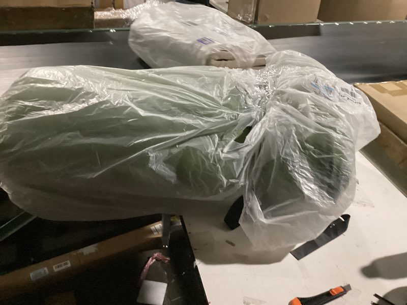 Condition photo showing Good Condition for japanese floor mattress, futon mattress with portable storage bag and washable cover, roll up thick tatami mat suitable for camping, guest room, green, twin twin (80"l x 39"w) green ( 4"th + dust cover ?