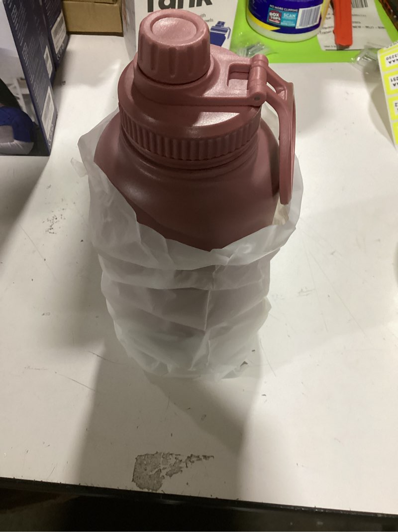 Condition photo showing New/Like New for Tail Depot Snack Tank Dog Water Bottle Portable, Pet Water Bottles for Puppy with Food Container, Leak Proof Pet Dispenser for Cats, Small Animals, Dog Gift Accessories Walking, Hiking (1 Liter) Misty Pink 1 liter
