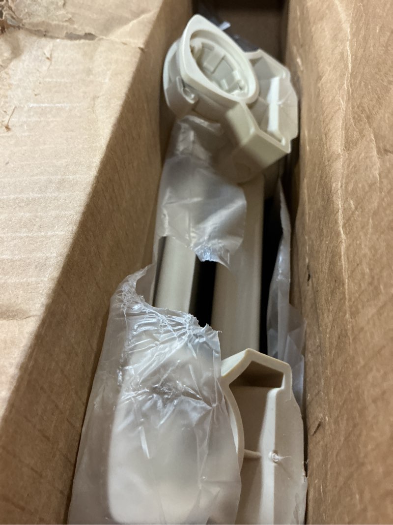 Condition photo showing Good Condition for Church 585EC 006 Easy Clean Toilet seat, Elongated, Bone