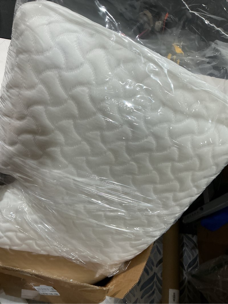 Condition photo showing Good Condition for tempur-pedic tempur-cloud pillow for sleeping, standard, white 1