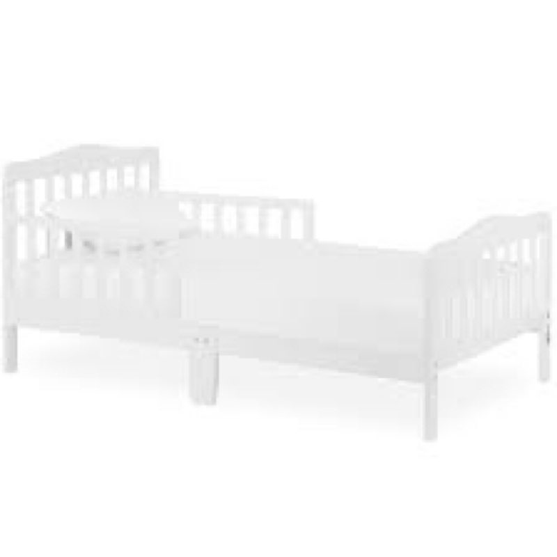 Dream On Me Classic Design Toddler Bed In White, Greenguard Gold And JPMA Certified, Low To Floor De