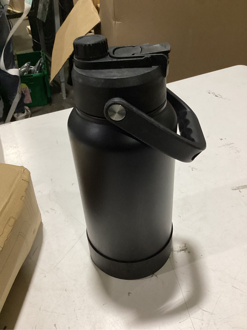 Condition photo showing Good Condition for Untitled Item