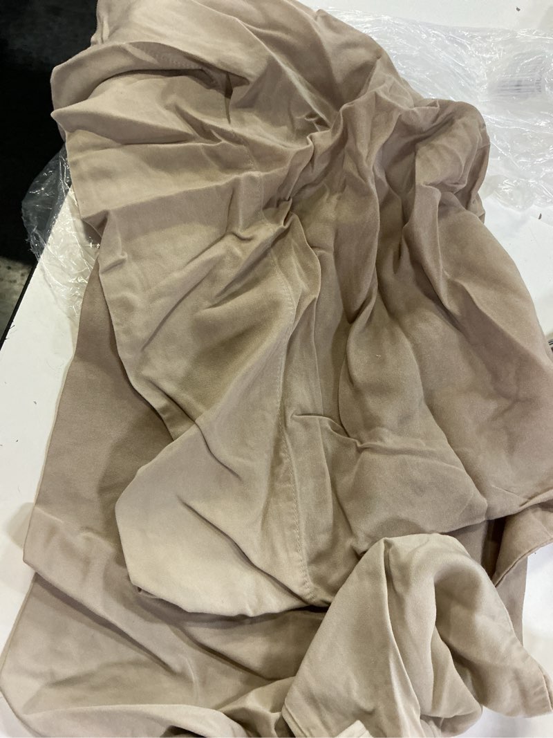 Condition photo showing As Is for bamboo pillowcase set, standard, sand